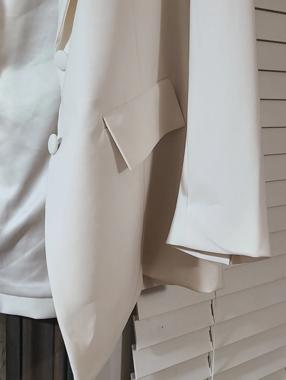 torrid Soho Studio Refined Crepe Blazer Cream Shawl Collar Blazer *Nwt* - Picture 8 of 16